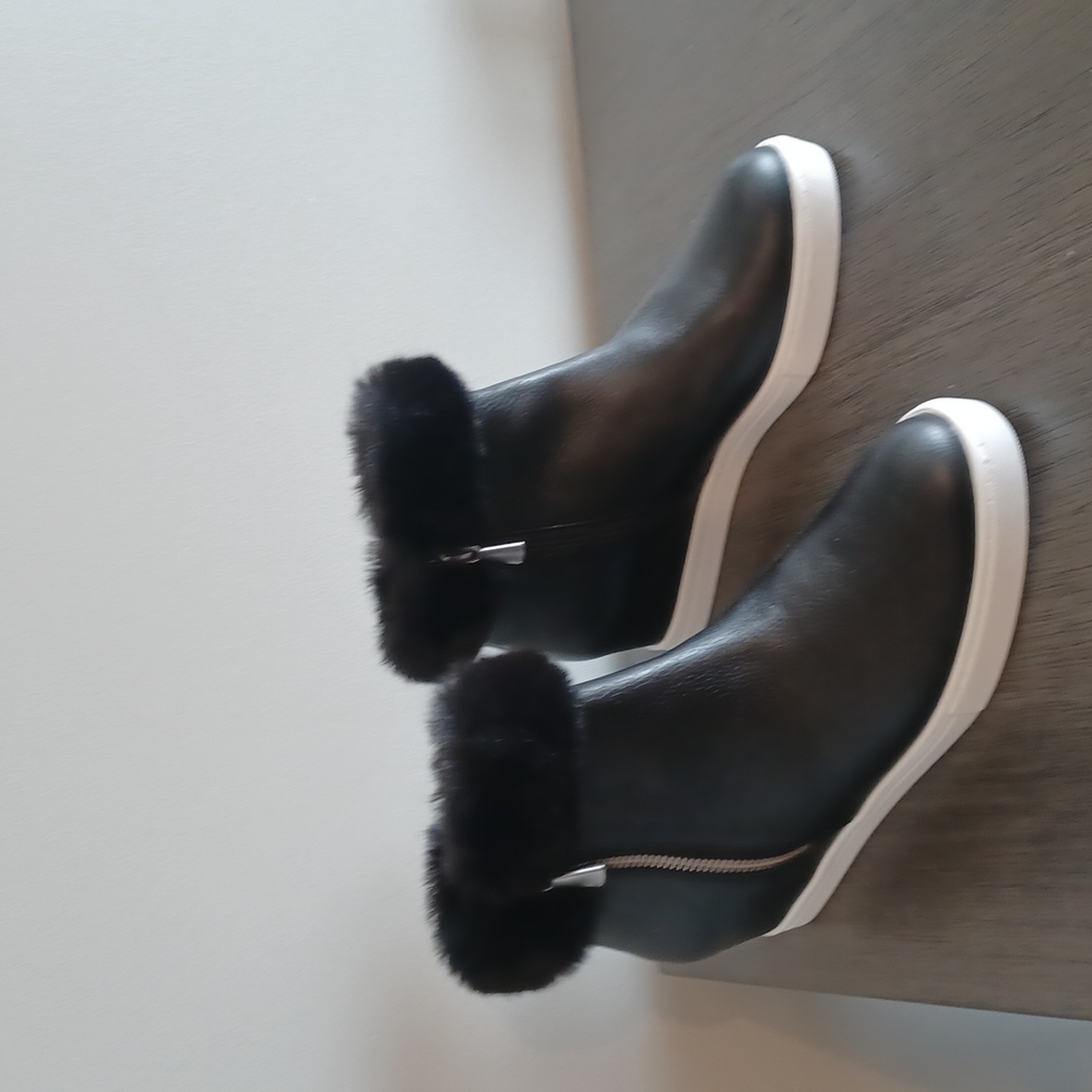 Black Snow Boots
